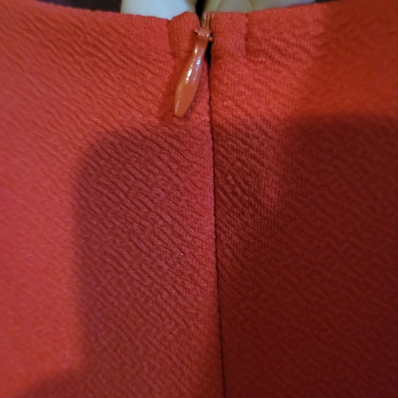 Women's Modcloth Red Fit to Flare Dress Short Sleeve V-neckline Lined Skirt EUC - Picture 7 of 10